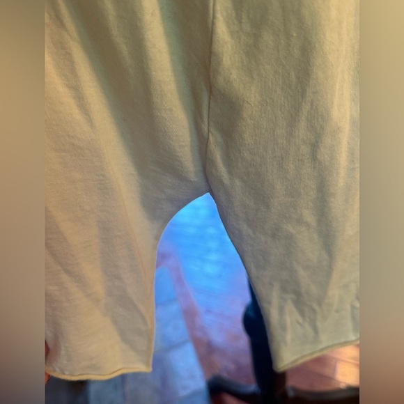 Johnny Was Tunic Women’s Large Beige Embroidered Hibiscus Floral Slit V-Neck - Picture 8 of 13